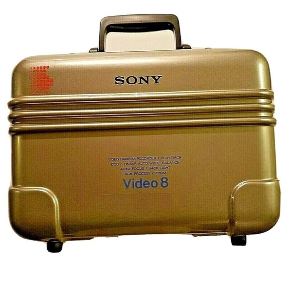 Sony Video 8 Hard Case LC V814 Vintage New Old Stock Rare Collectible Japan Box - Picture 1 of 10